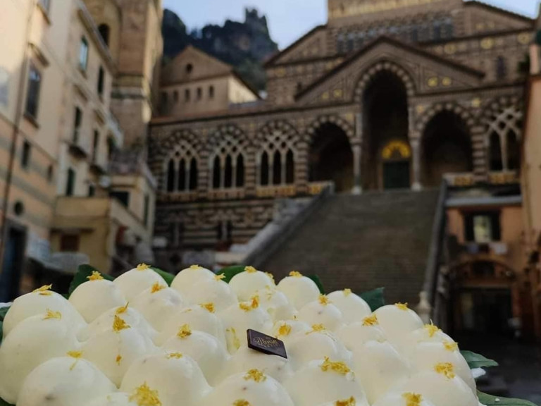 Delizia al limone: 5  pasticcerie dove assaggiarla-Travel Amalfi Coast