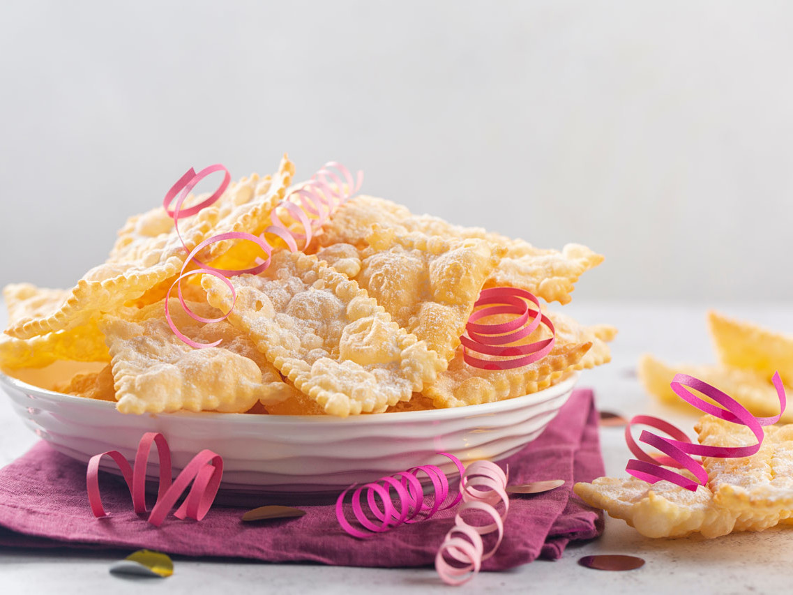 La ricetta delle chiacchiere di Carnevale - Travel Amalfi Coast