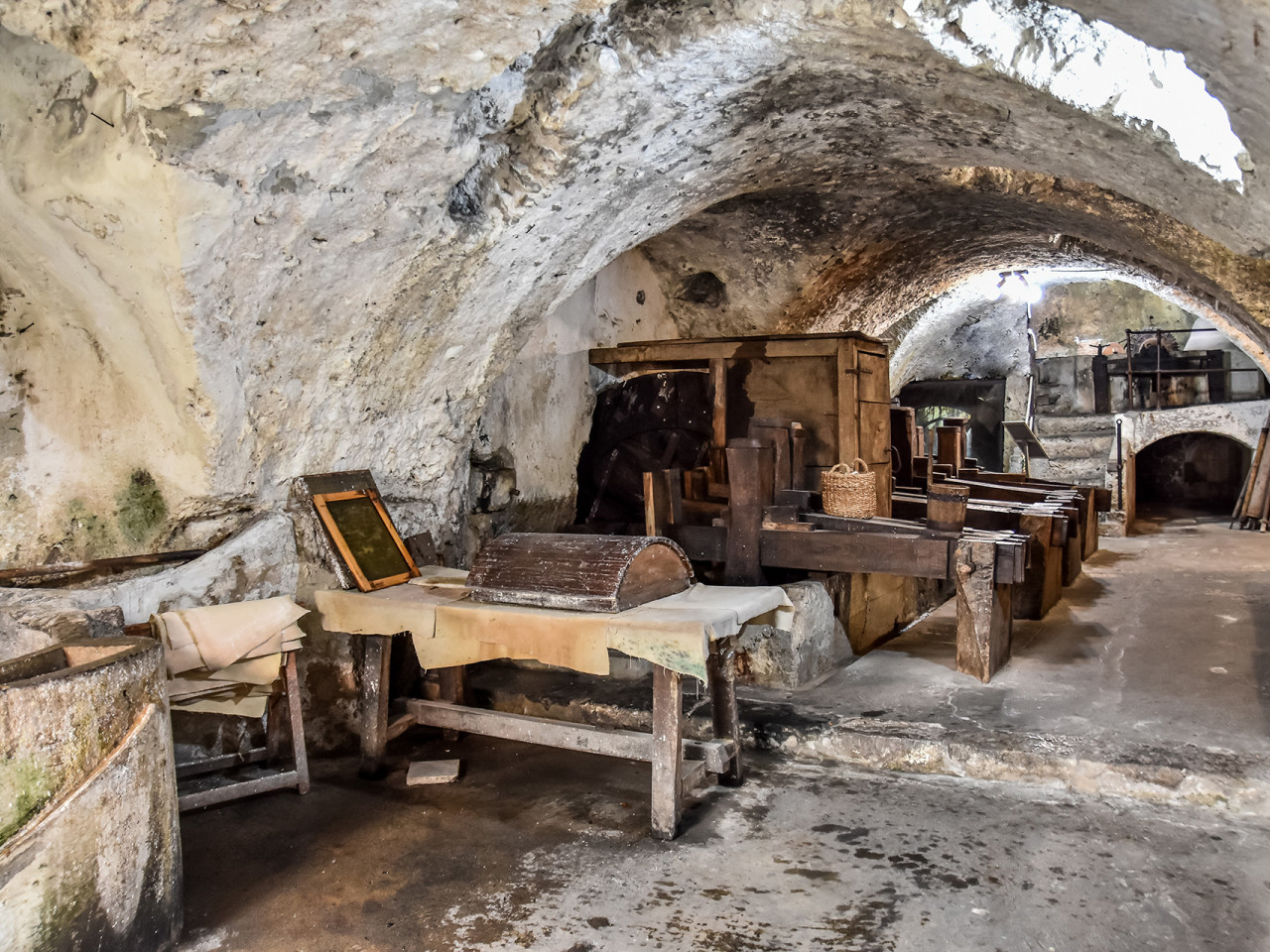 The history of paper: from China to Amalfi - Travel Amalfi Coast